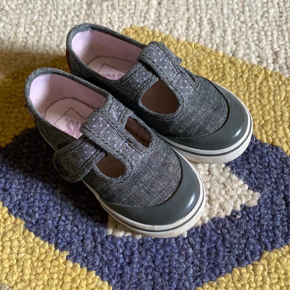 Like New✨ Kids Vans